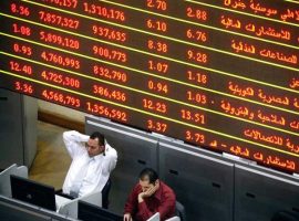 تراجعات جماعية لقياديات البورصة المصرية الشهر الماضي