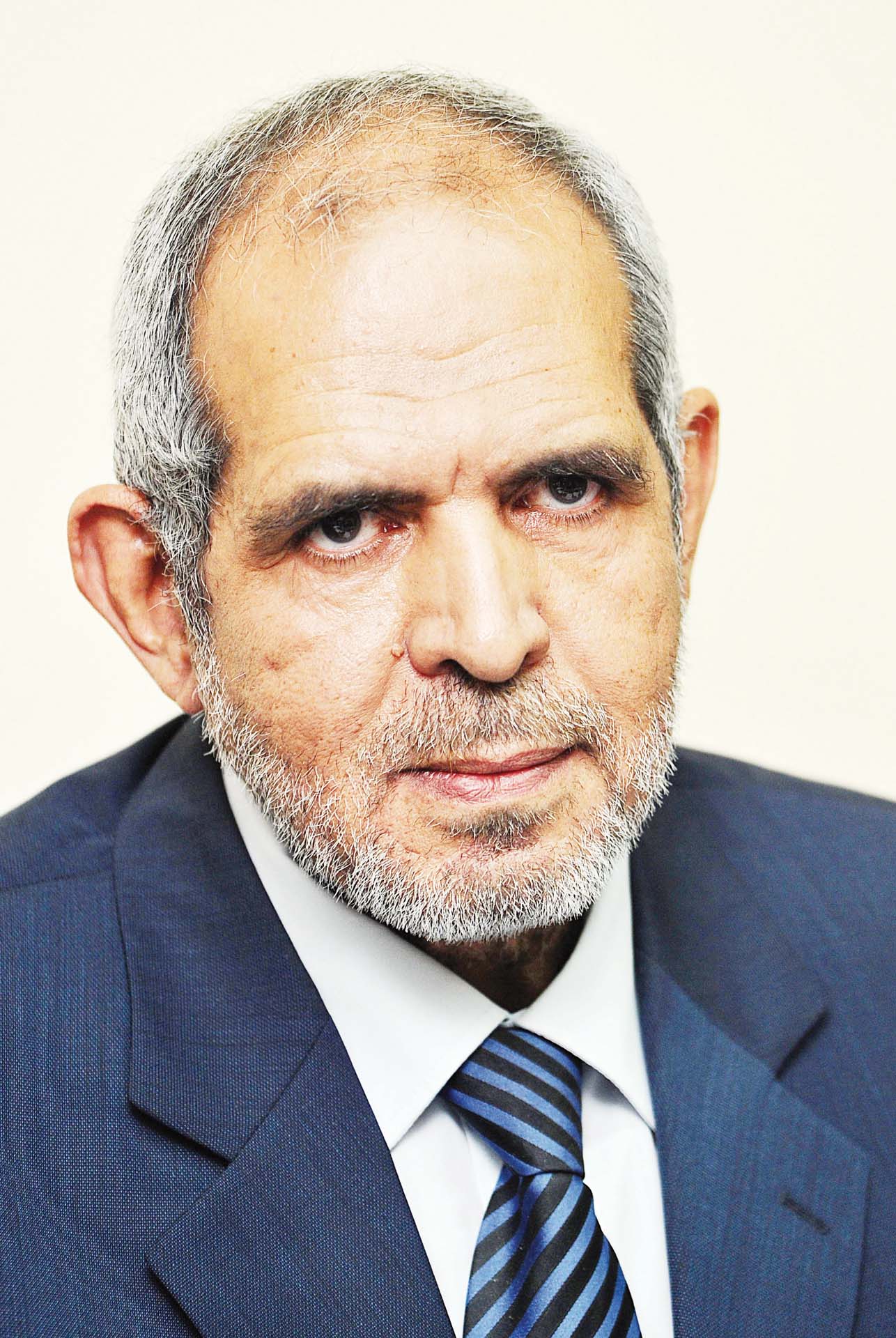 محمود شعبان رئيس مجلس إدارة شركة الجذور للسمسرة