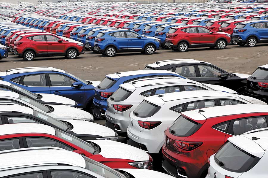 أزمة كورونا تهوى بمبيعات السيارات فى أمريكا خلال الربع الثانى 
