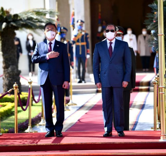 مباحثات اقتصادية ناجحة بين السيسي ورئيس كوريا الجنوبية وتوقيع اتفاقيات (فيديو)