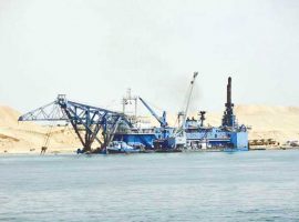 «الجرافات الإماراتية» تفوز بتنفيذ مدخل القناة الملاحية لميناء سفاجا